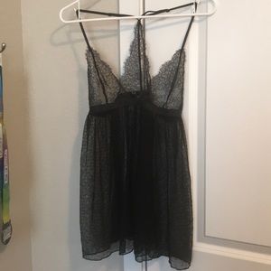 Victoria’s Secret lace razorback cami NWOT